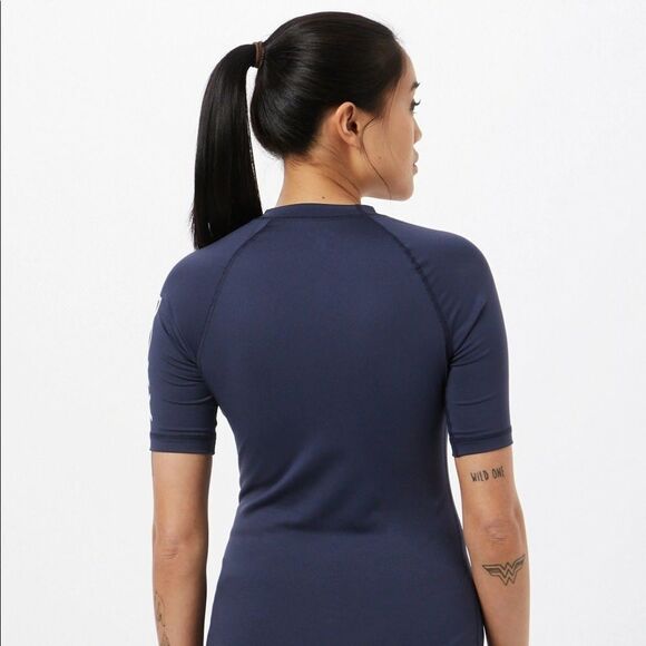 ROXY rash guard short sleeve‎ shirt Navy Blue Large NWT in packaging - Picture 2 of 6